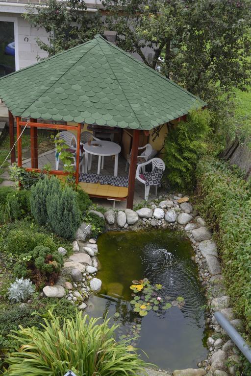 Begonia-Dom S Jednou Spalnou Bešeňová Habitación foto