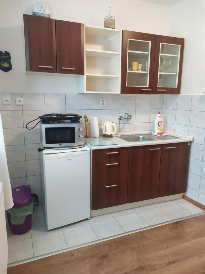 Begonia-Dom S Jednou Spalnou Bešeňová Exterior foto